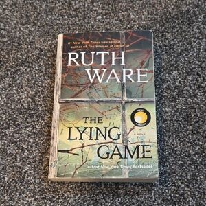 The Lying Game by - Green and Brown Cover